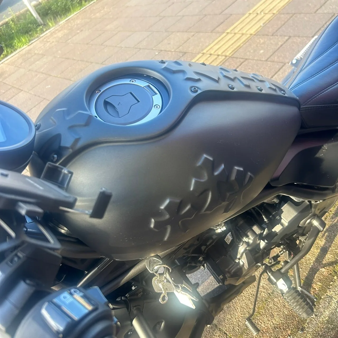 REBEL 250 CROMEタンクカバー　（※黒ゲル未塗装）