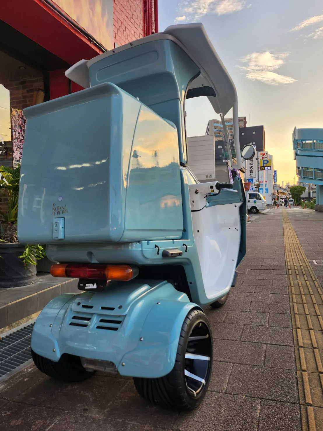 キャノピー ワイドルーフバイザー
