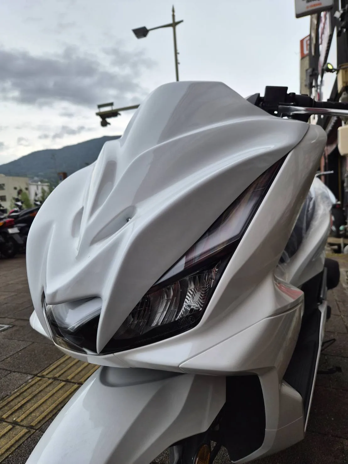 PCX2025年式★JK05KF47★デビルマスク ゲルコート（ 未塗装）