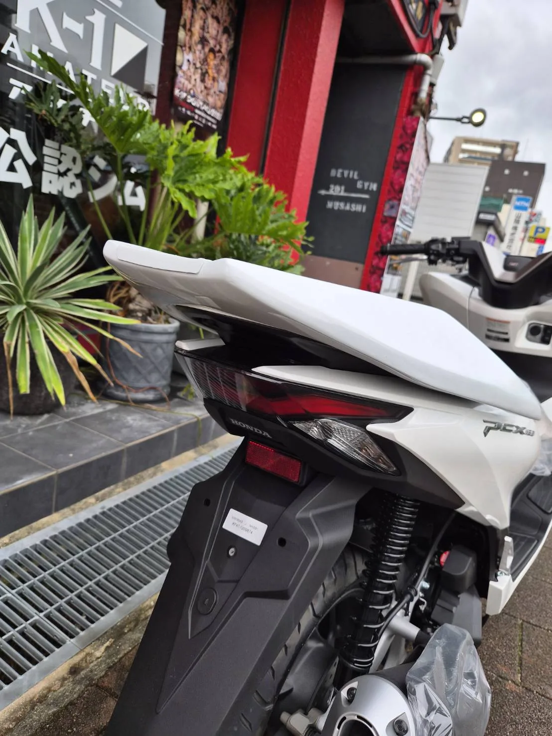 PCX2025年式(JK05KF47) デビルウィング★塗装済★